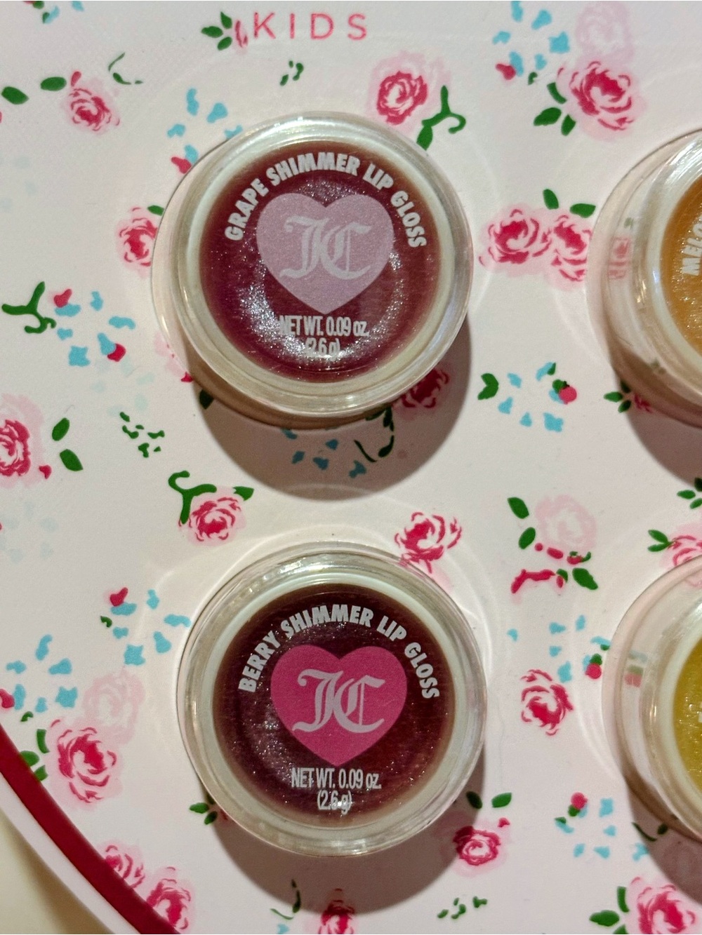 Juicy Couture Kids 6-Pack Pastel Lip Gloss Pot Set - Picture 2 of 4